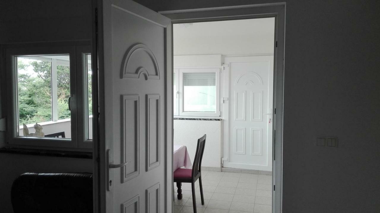 Gabriela Apartment Нин Екстериор снимка