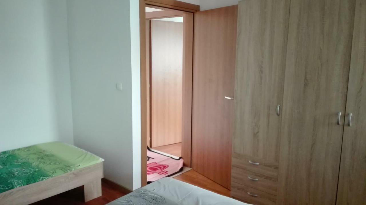 Gabriela Apartment Нин Екстериор снимка