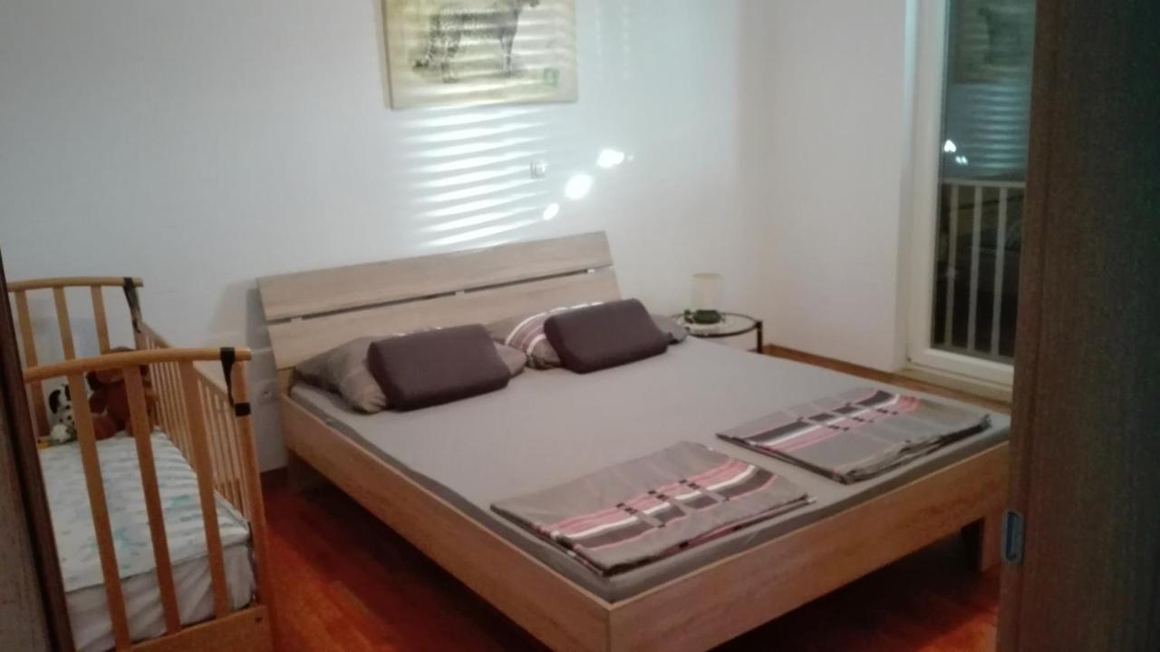Gabriela Apartment Нин Екстериор снимка